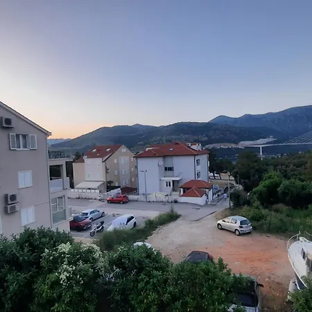 Sunrise Apartment